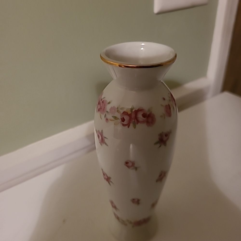 Lefton China Vase - Picture 4 of 6